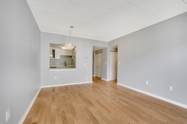1 bed, 1 bath, 635 sqft, $3,100, Unit 418