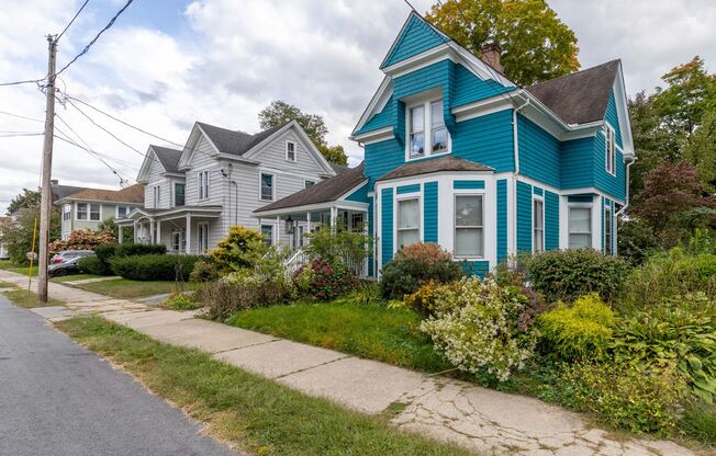 Historic, 3 bedroom home in the Chelsea Parade Historic District