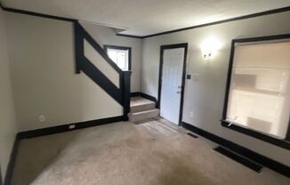 3 beds, 1 bath, $1,300