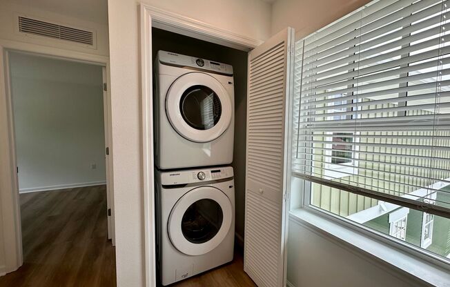 2 beds, 2.5 baths, 1,252 sqft, $1,949, Unit 105