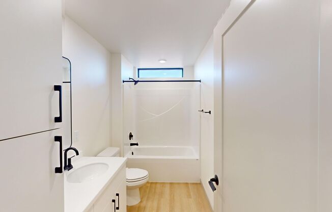 3 beds, 2 baths, 1,111 sqft, $1,465, Unit 2404-304