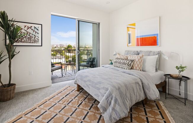 4 beds, 4 baths, 1,550 sqft, $5,695, Unit 210