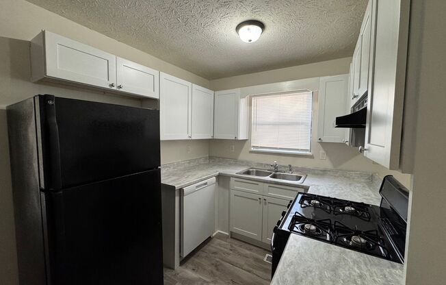 Completely Renovated 2 Bedroom 2 Bath Located off of Veterans Memorial Hwy