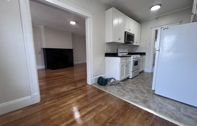 1558 Massachusetts Ave 31