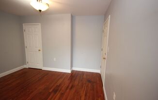 2 beds, 1.5 baths, $1,425, Unit 114 S. Parke St. - D