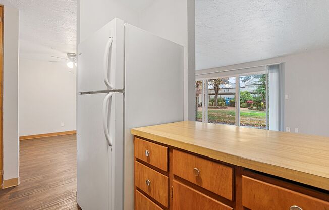 2 beds, 1 bath, 900 sqft, $1,495, Unit 119