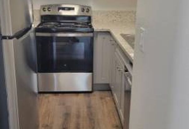 Studio, 1 bath, 324 sqft, $1,200, Unit 3834-08