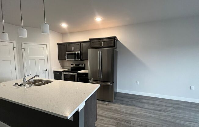 1 bed, 1 bath, 802 sqft, $1,495, Unit Lime 132