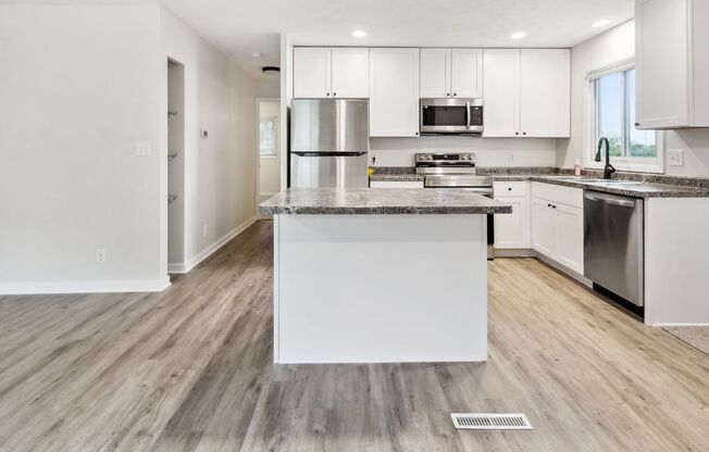 Fully Remodeled South Lincoln 4 Bedroom