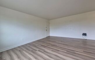 1 bed, 1 bath, 600 sqft, $1,299, Unit 5631 Rippey St. #C6