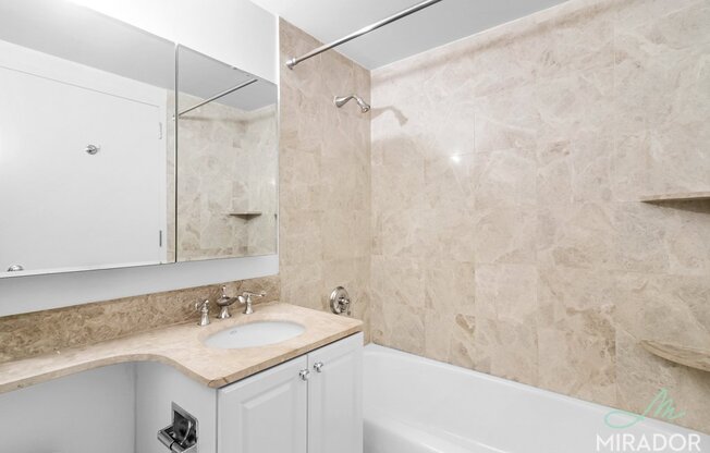 2 beds, 2 baths, $8,300, Unit 2012