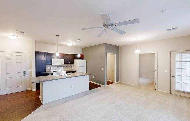 Auburn Square Apartments in Auburn Hills MI Kitchen Area