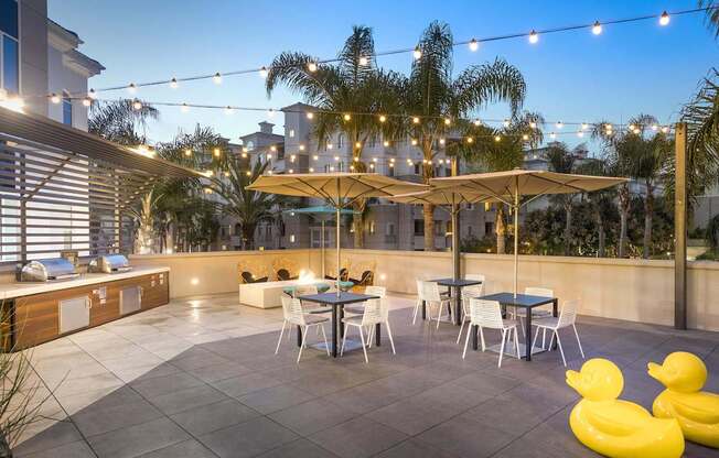 Grill And Patio at La Jolla Crossroads Apartments, San Diego, CA, 92122