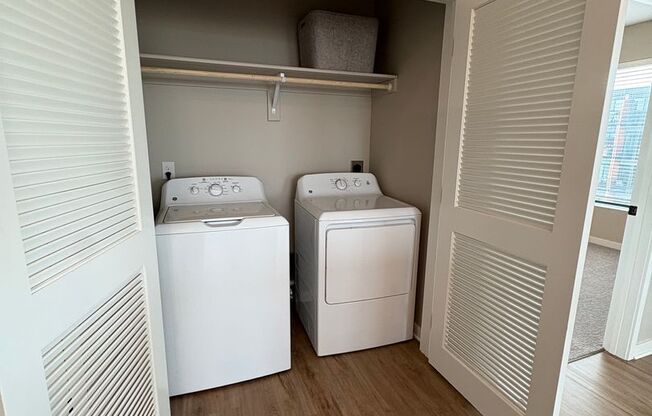 2 beds, 2 baths, 1,296 sqft, $1,979, Unit 401