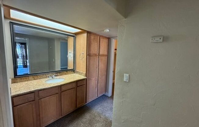 1 Bedroom 1 Bathroom Condo in La Habra