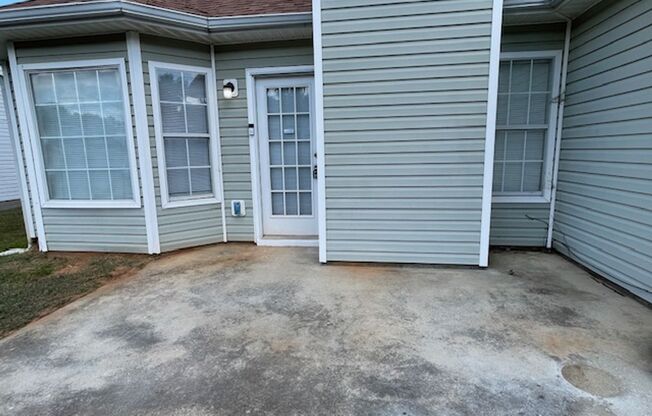 3 beds, 2 baths, $1,750