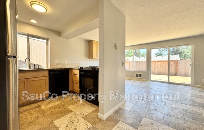 7285 SW 158 PL