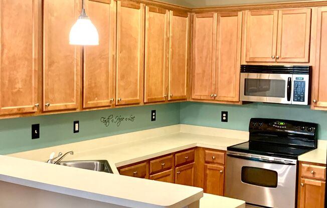 50 Covington Terrace: Amazing Single Family Home!  Conveniently Located in Newnan! AVAILABLE NOV. 2025!