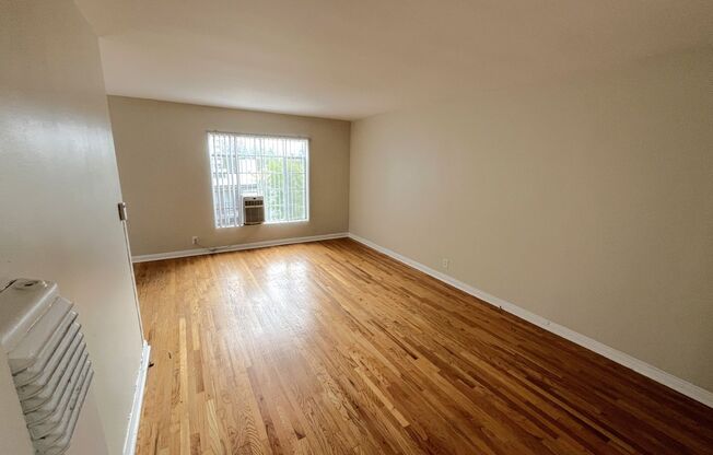 478 Landfair Ave