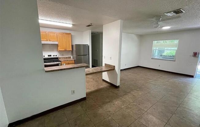 1552 S MYRTLE AVE