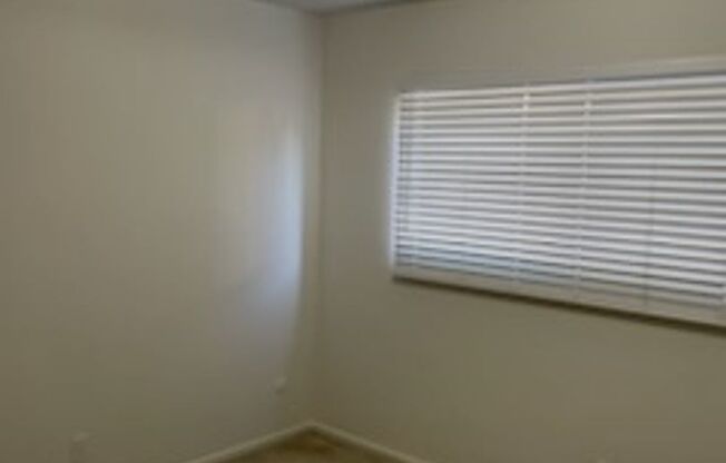 2 beds, 1 bath, $2,245, Unit B