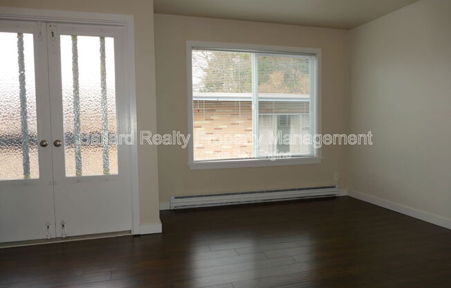 9030 Greenwood Ave N