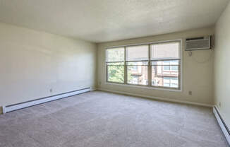 London Towne Apartments – Living Room – Sweet Home Schools - Air Conditioner - Appliances Included - 24 Hour Emergency Maintenance – Ask for a Tour - Pet Friendly