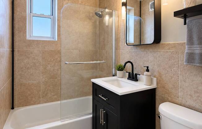 1 bed, 1 bath, 710 sqft, $2,850, Unit 4D