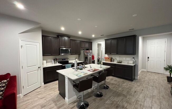 Beautifully maintained 3-bedroom, 2.5-bath townhome