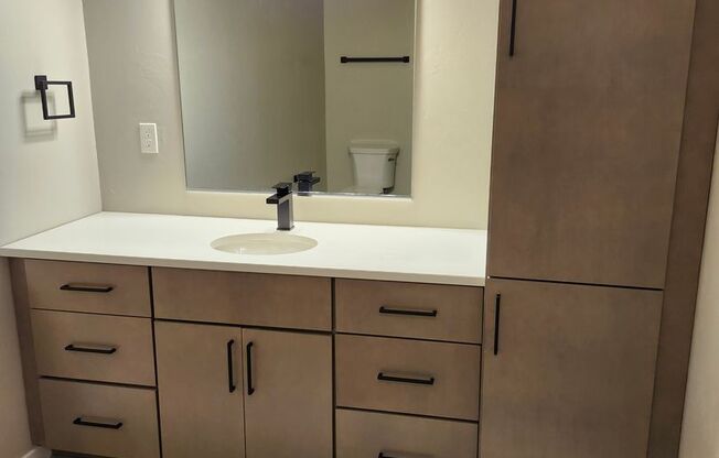 2 beds, 2 baths, 1,028 sqft, $1,700, Unit 403