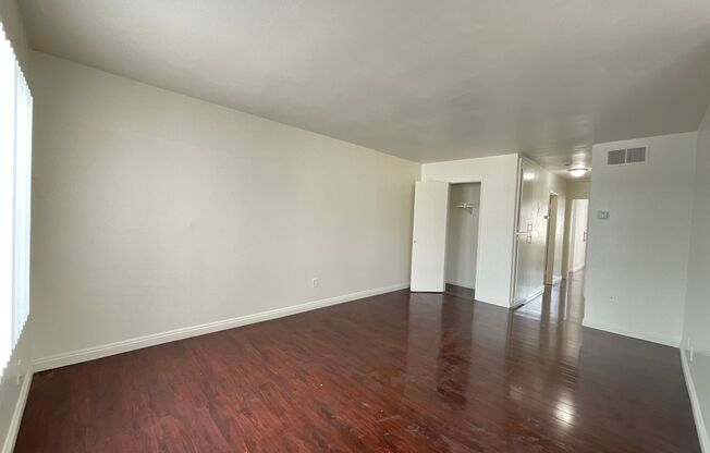 2 beds, 1.5 baths, 900 sqft, $2,395, Unit D