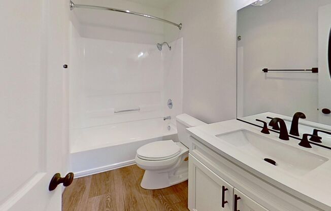 2 beds, 2 baths, 920 sqft, $2,595, Unit 209