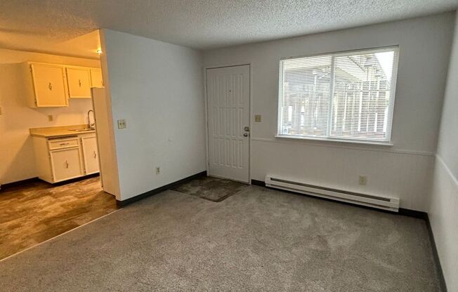 1 bed, 1 bath, 575 sqft, $1,150, Unit 08