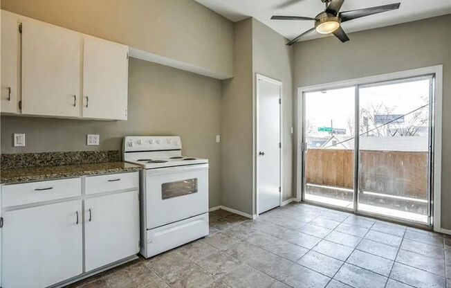 2 beds, 1 bath, $1,225, Unit # 202