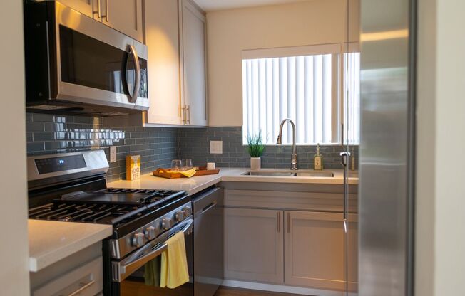 1 bed, 1 bath, 800 sqft, $2,195, Unit #55
