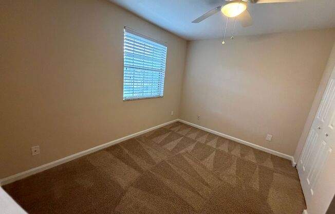 2 beds, 1 bath, 940 sqft, $1,950, Unit 022