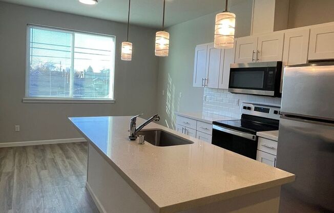 2 beds, 2 baths, 1,502 sqft, $1,595, Unit 3616-B