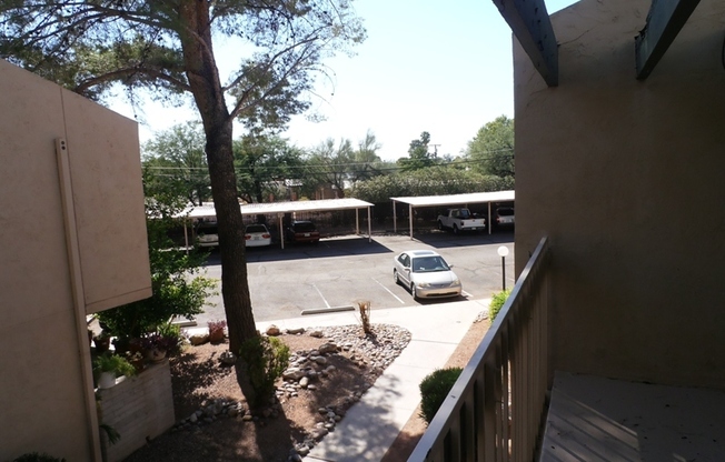 3 beds, 2 baths, $1,295, Unit Unit 203