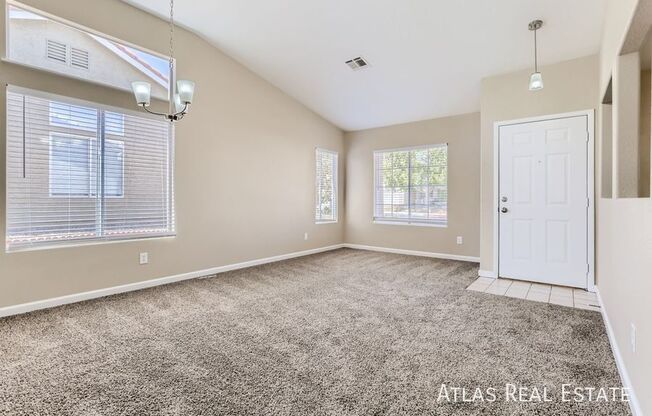 712 CYN COUNTRY CIR