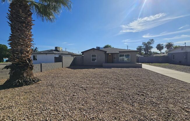 Charming Home 3 bedrooms 1 bath Large Yard.