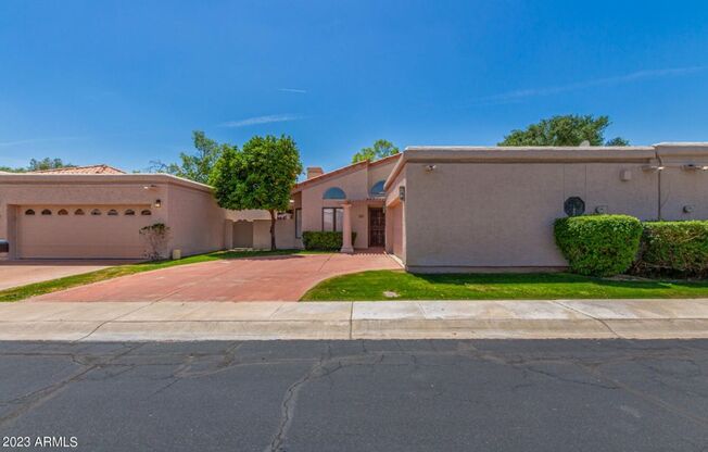 Nice Scottsdale Home 3 bedrooms 2 baths!