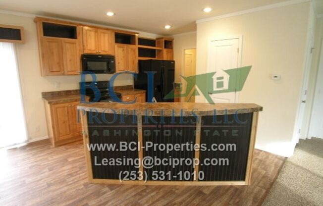 Welcome Home to Evergreen Place Condominium 3bed/2ba available for immediate move in