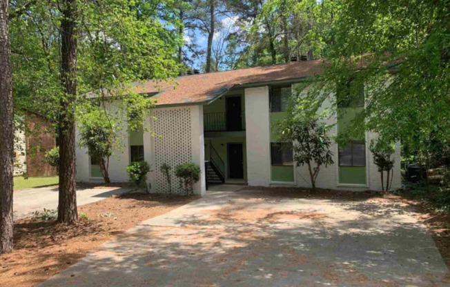 Renter’s Paradise Saint Andrews Neighborhood - Unit B