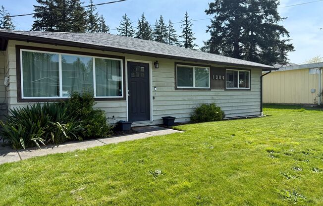 3 beds, 1 bath, $3,200