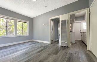 2 beds, 1 bath, 652 sqft, $2,050, Unit 460