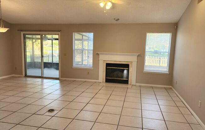 Lovely 3 BR/2BA Lake Front Home in convenient Argyle/Oakleaf location.