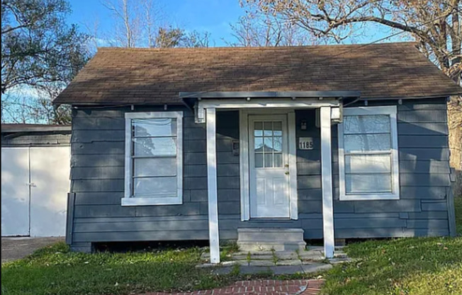 House For Rent - 1185 Oregon Ave, Beaumont, TX 77705