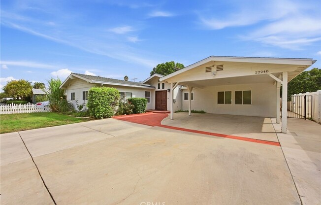 5 beds, 3.5 baths, 2,914 sqft, $5,500
