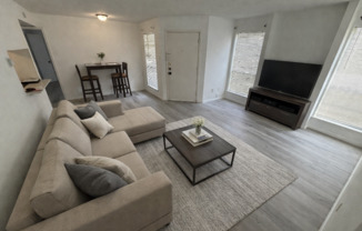 919 S Weatherred Drive