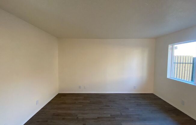 2 beds, 1 bath, 825 sqft, $1,200, Unit Unit 1